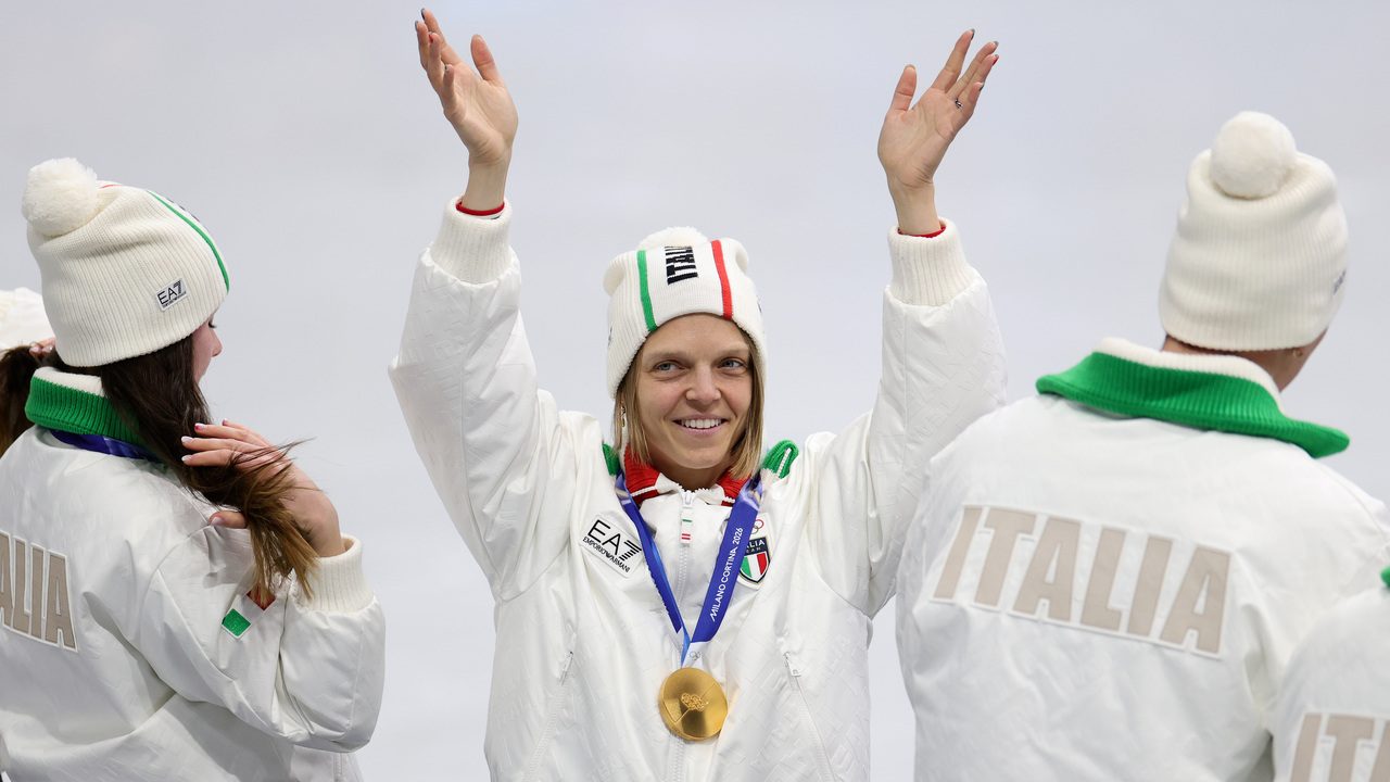 Cos'è la maledizione del portabandiera dell'Italia che solo Arianna Fontana è riuscita a rompere