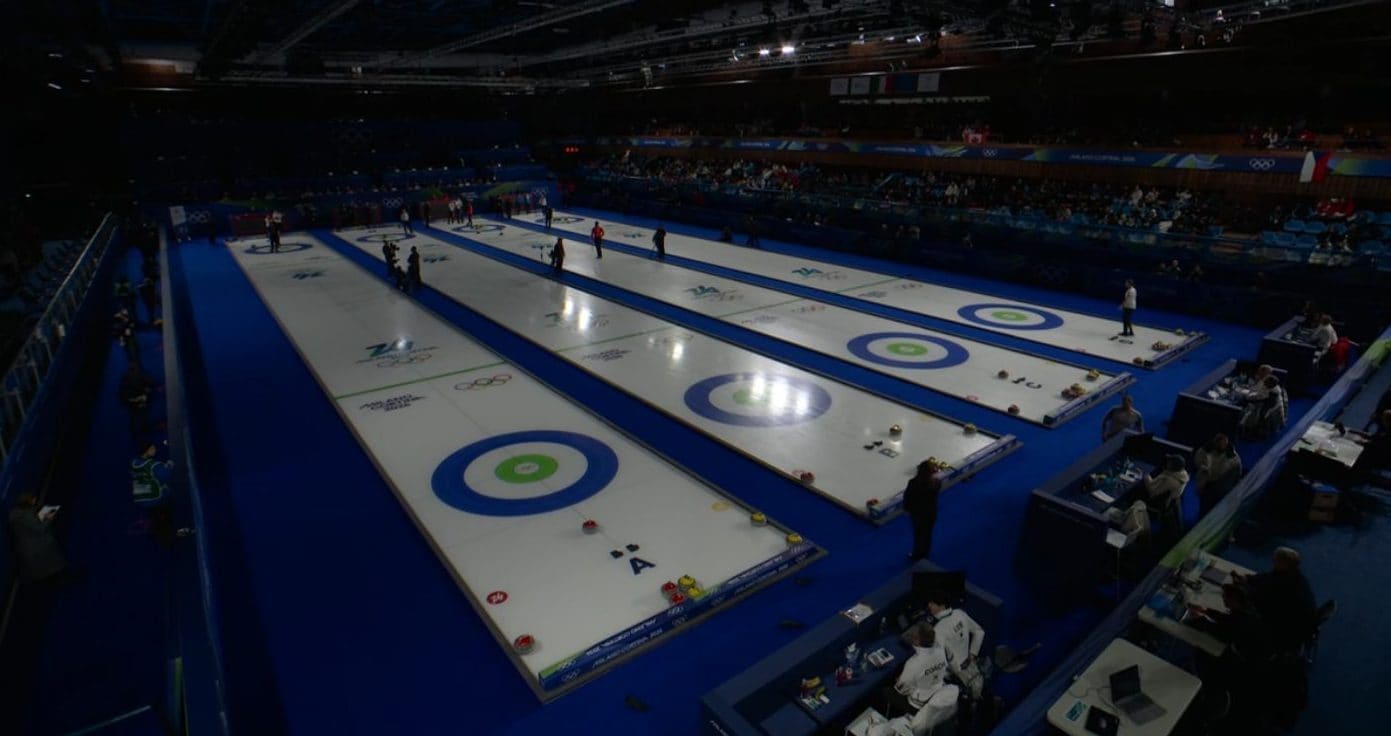 Le Olimpiadi di Milano Cortina iniziano con un blackout durante il primo giorno di gare nel curling