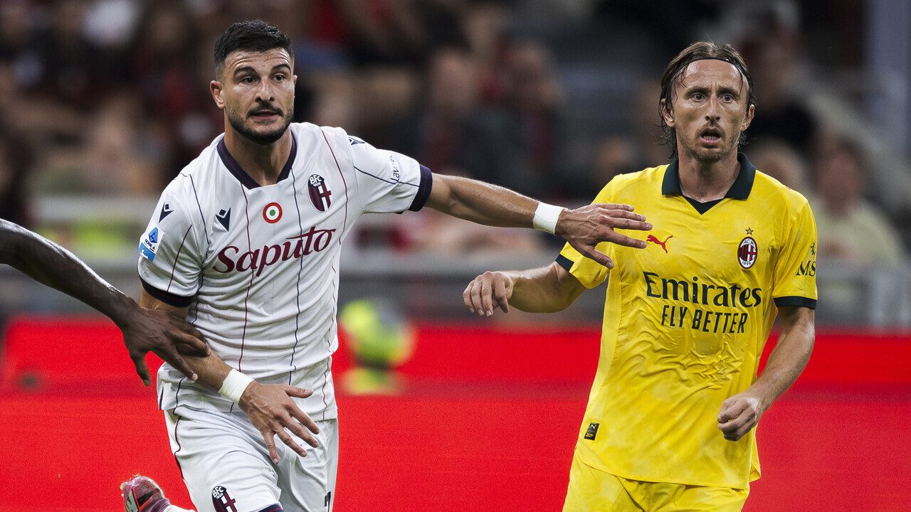Perché Bologna-Milan si gioca stranamente di martedì senza che ci fossero obblighi di calendario