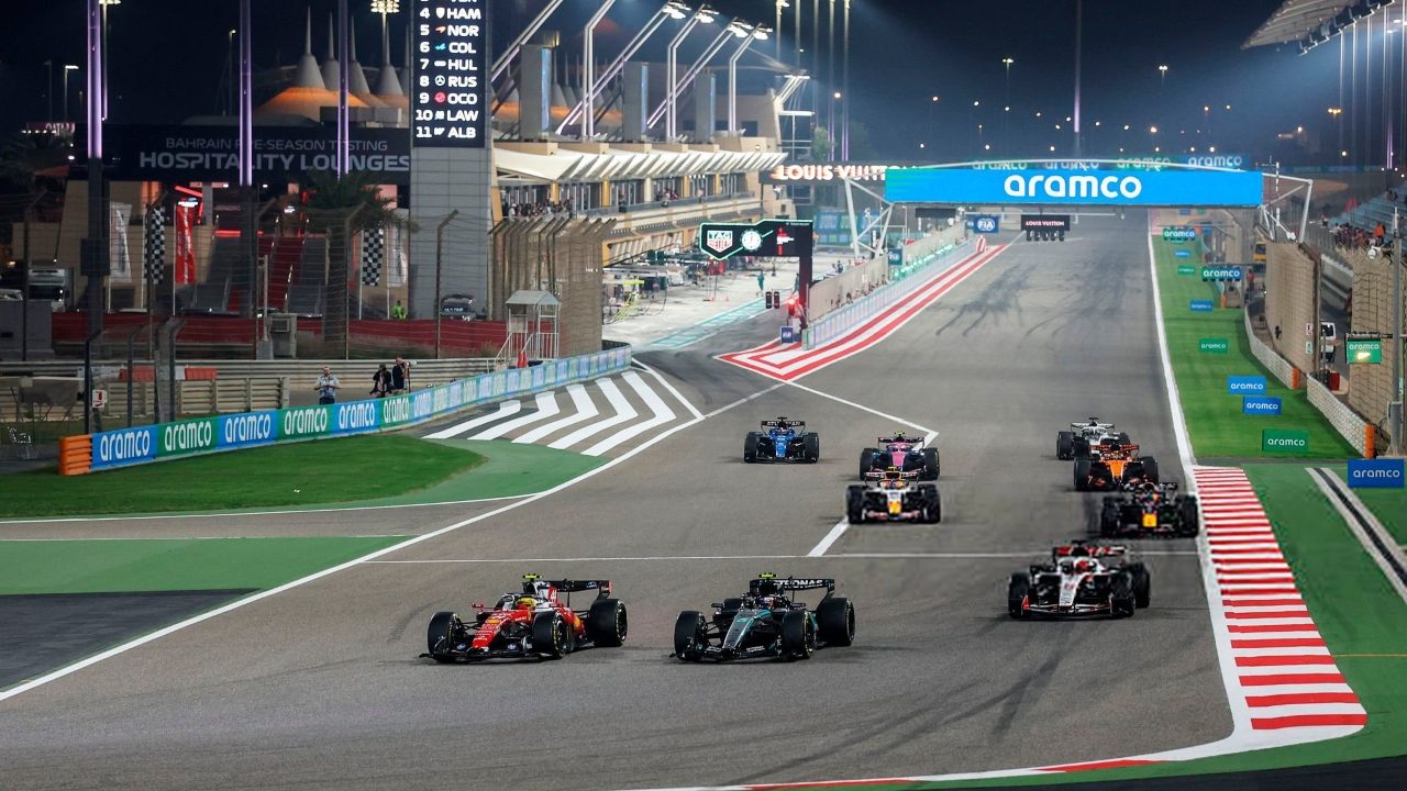 La F1 cambia ancora le regole a poche settimane dal Mondiale: vietata l'aerodinamica attiva in partenza