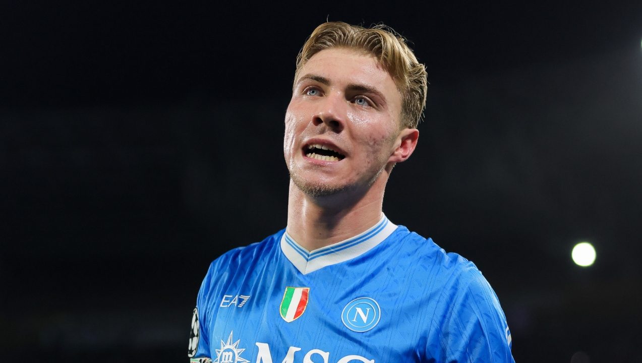 Genoa-Napoli 2-3, risultato finale della partita di Serie A: gol di Malinovskyi, Colombo, McTominay e doppietta di Hojlund, gli highlights