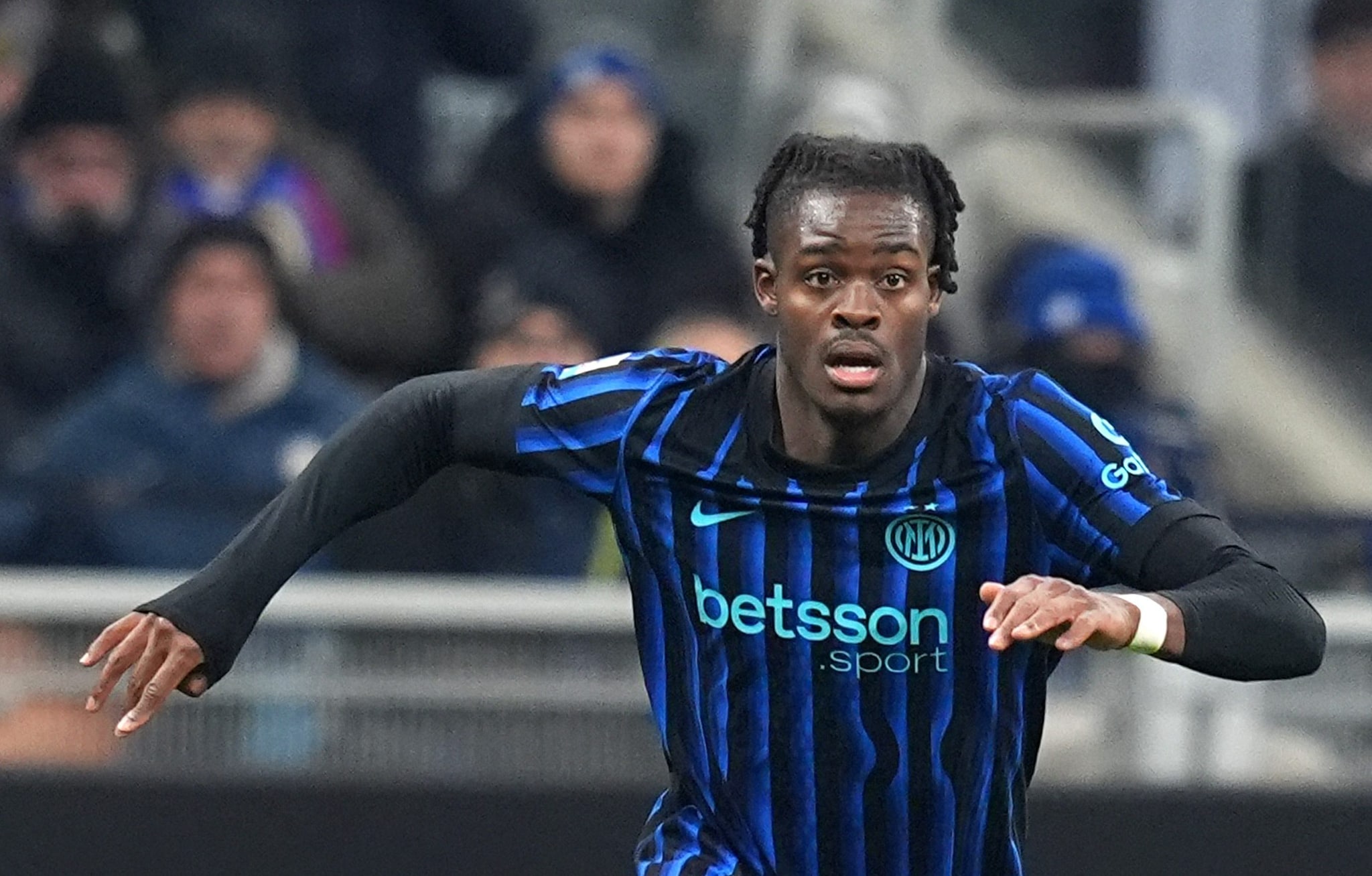 Inter-Genoa 2-0 risultato della partita di Serie A: Dimarco sblocca, Calhanoglu raddoppia. Gli highlights