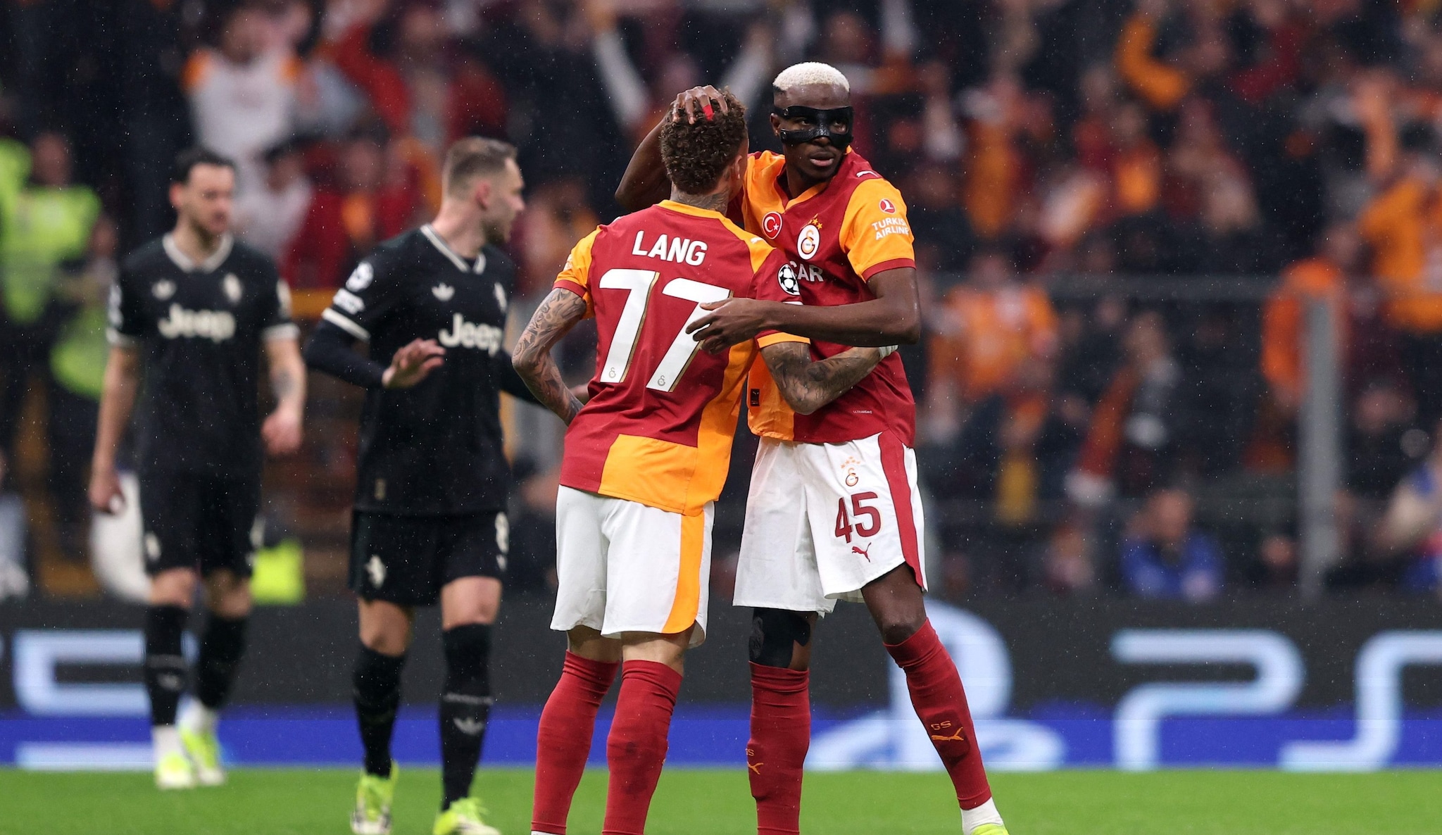 Juve da incubo in Turchia, il Galatasaray vince 5-2: Spalletti con un piede e mezzo fuori dalla Champions