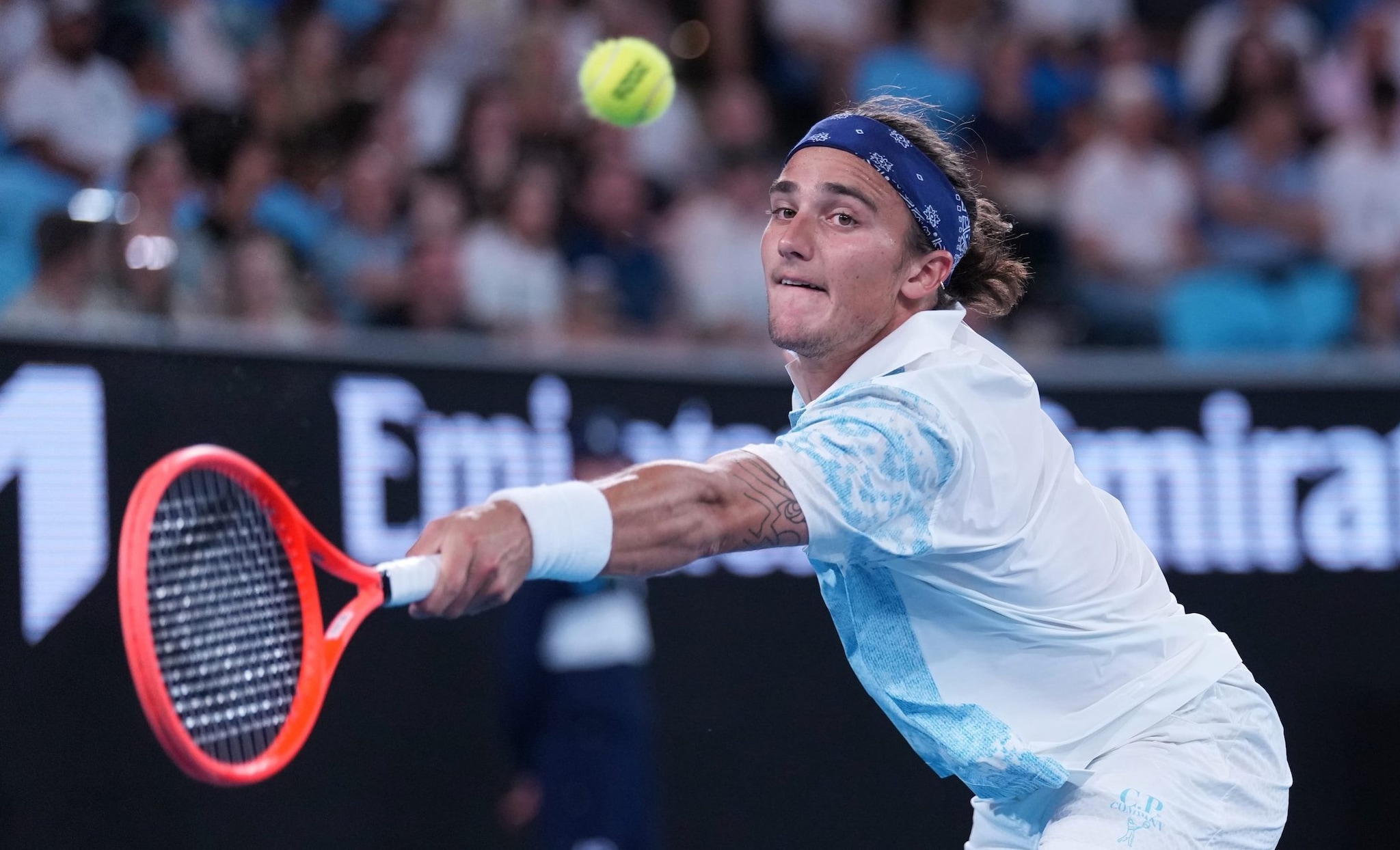 Valanga d'odio su Mattia Bellucci: "Spero che tu muoia". Cosa c’è davvero dietro gli insulti