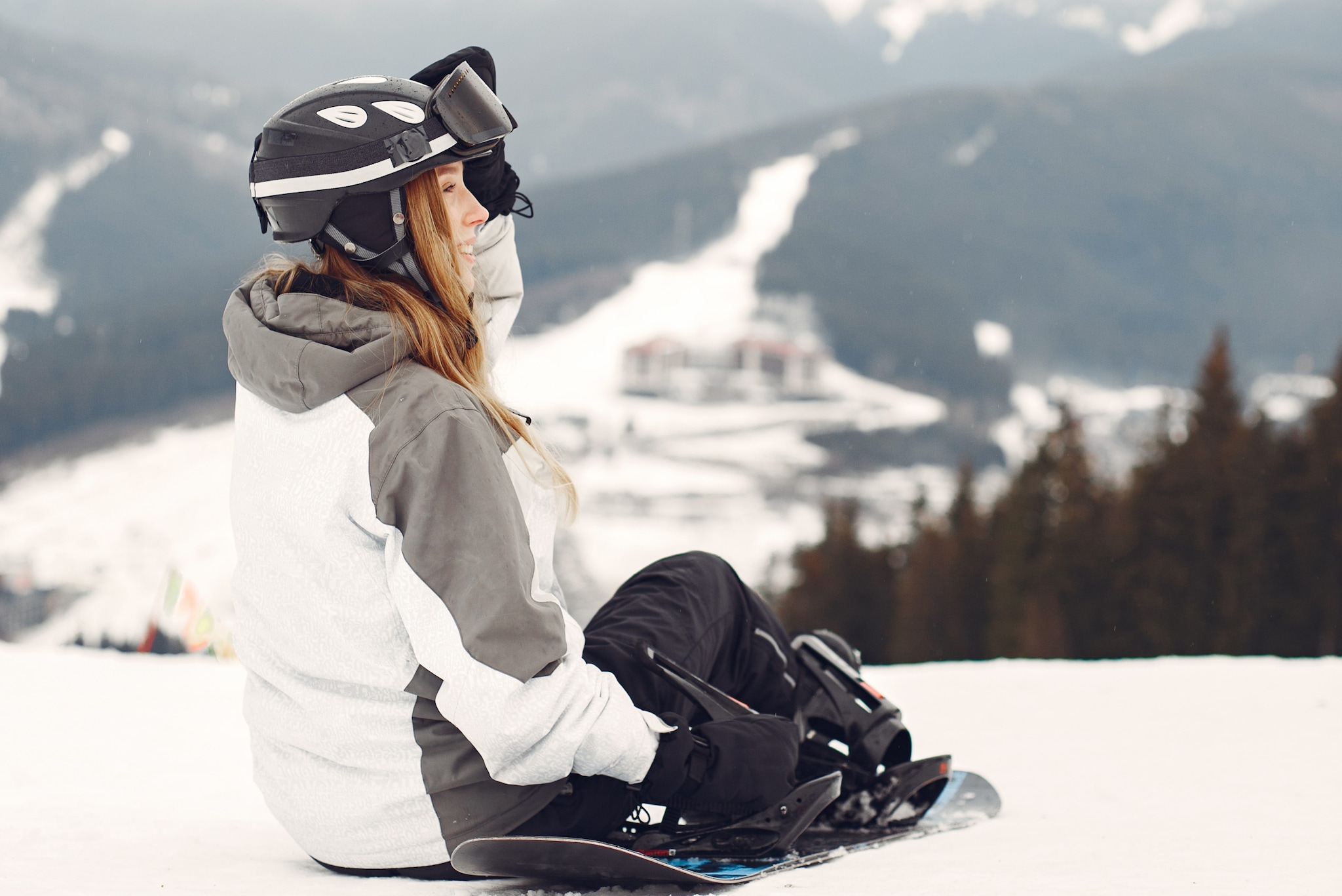 Tute da sci: 15 modelli di tendenza per uomo e donna delle migliori marche