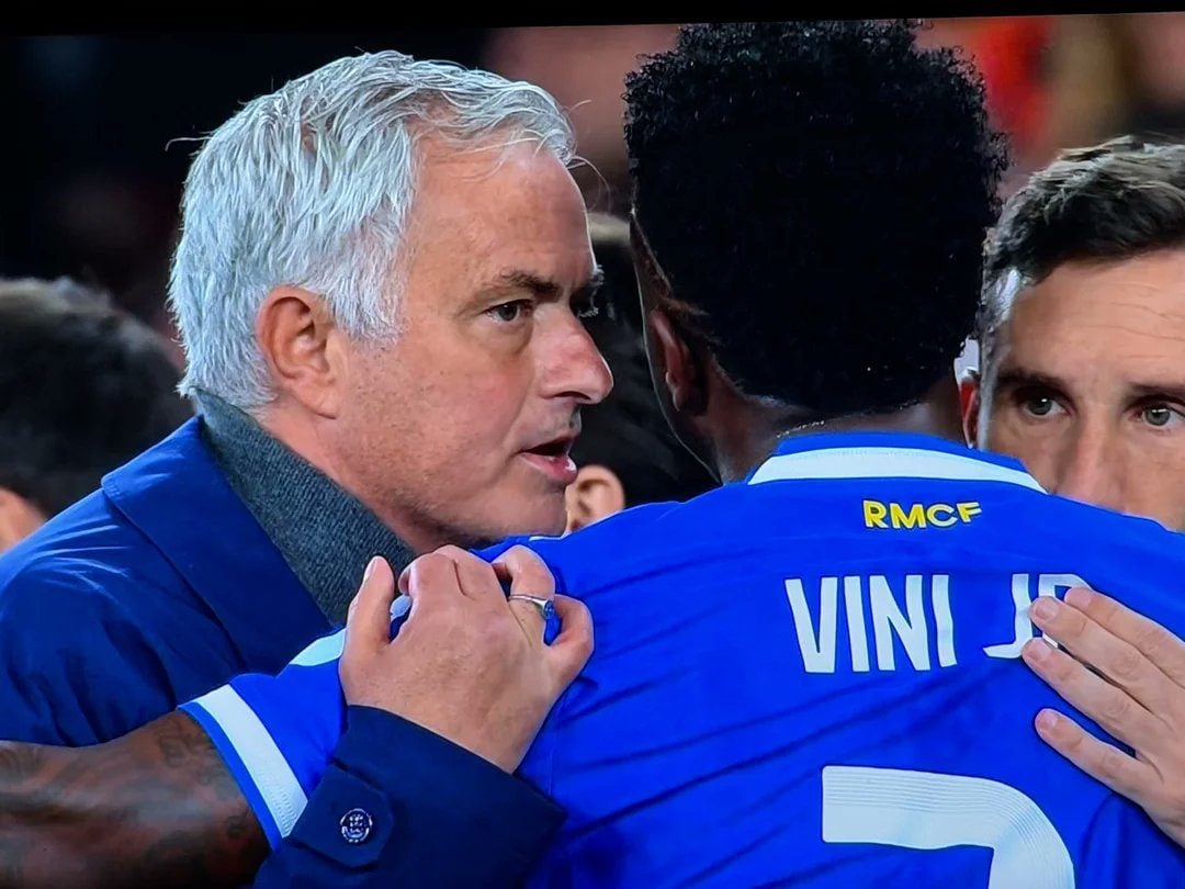 Mourinho prova a calmare Vinicius