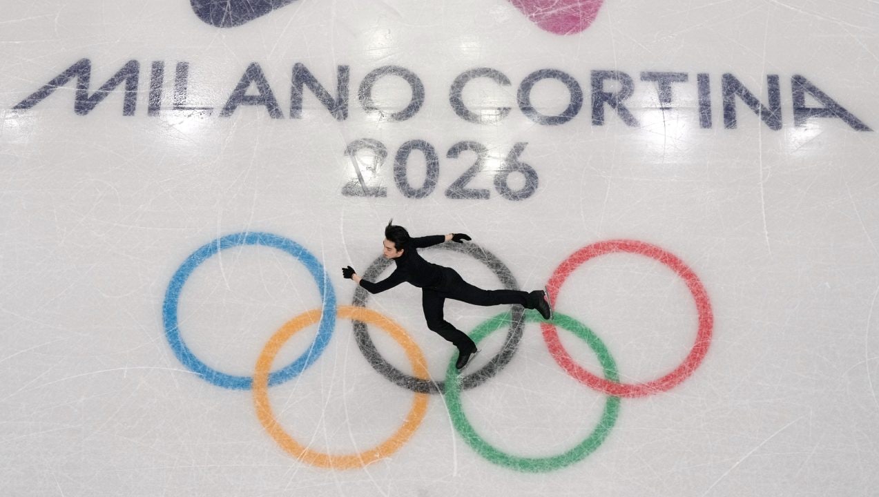 Olimpiadi Milano Cortina 2026 diretta LIVE: Italia vince nel curling, prove di discesa interrotte, oggi la Cerimonia d'apertura alle 20