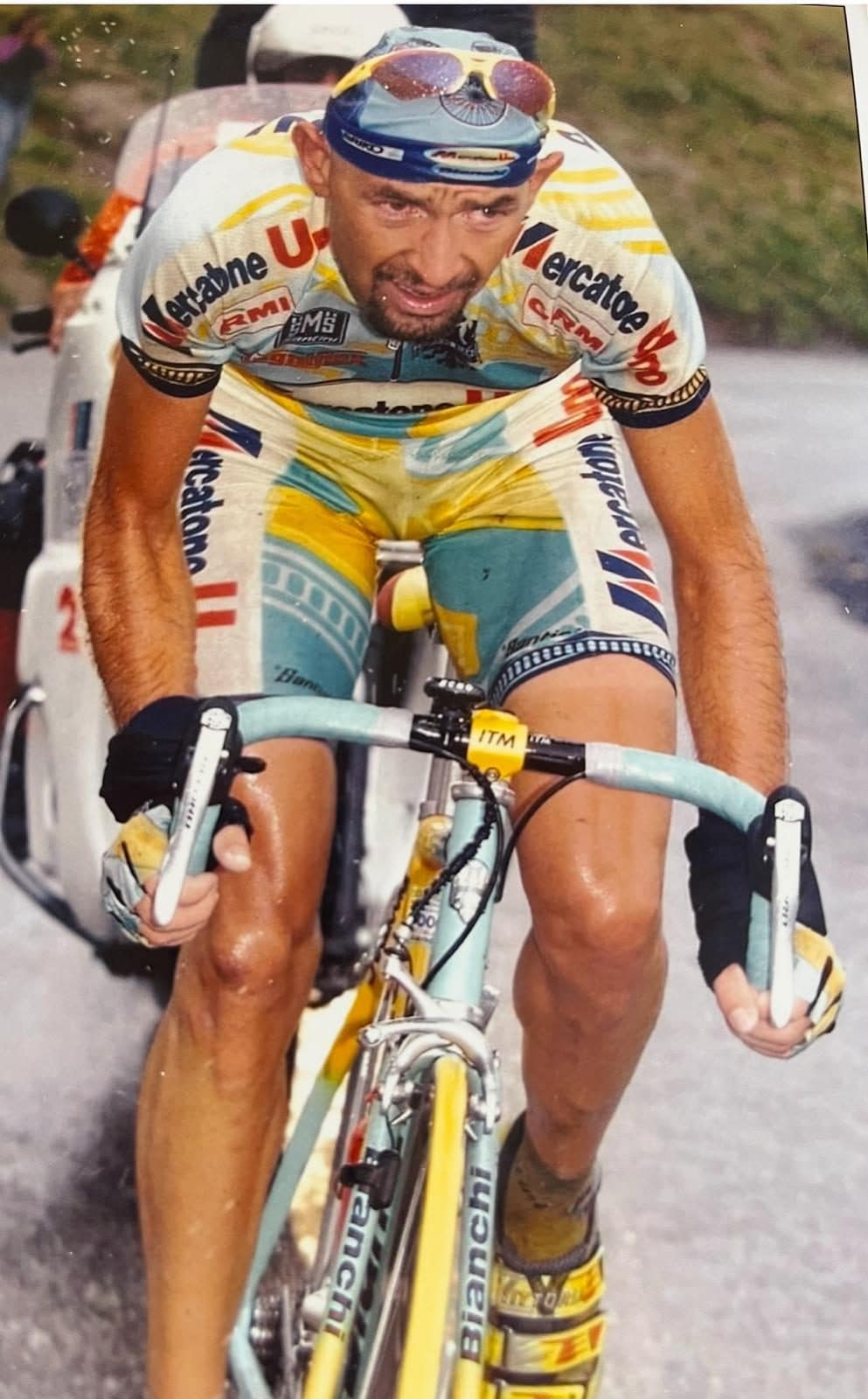Marco Pantani con la Mercatone Uno, con DS Beppe Martinelli con cui vinse Tour e Giro