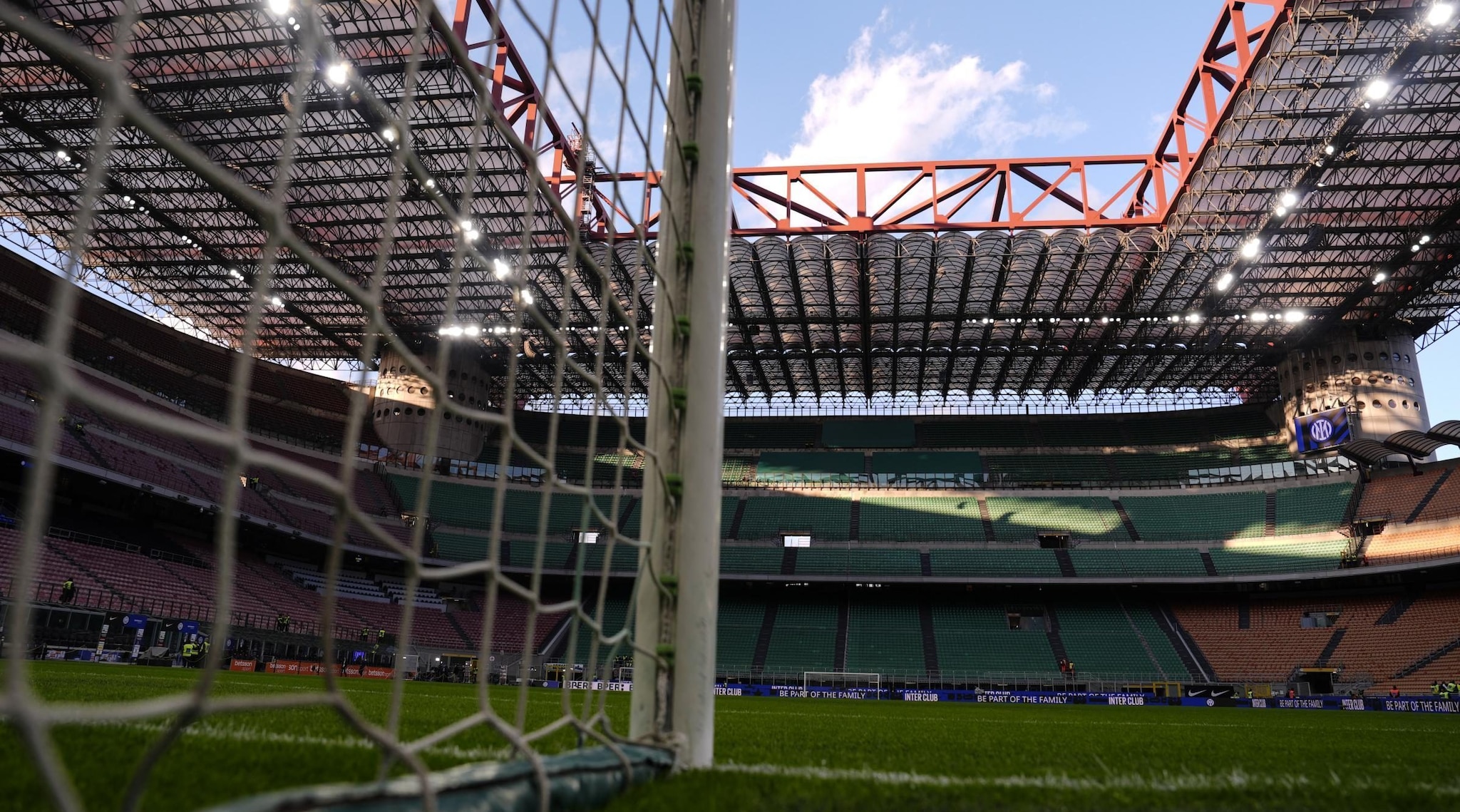 Perché Milan-Como è stata rinviata e non si gioca oggi dopo mesi di caos tra Serie A e Australia