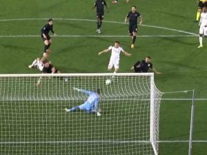 Magia di Modric, il Milan nel finale batte il Pisa e continua l’inseguimento all’Inter