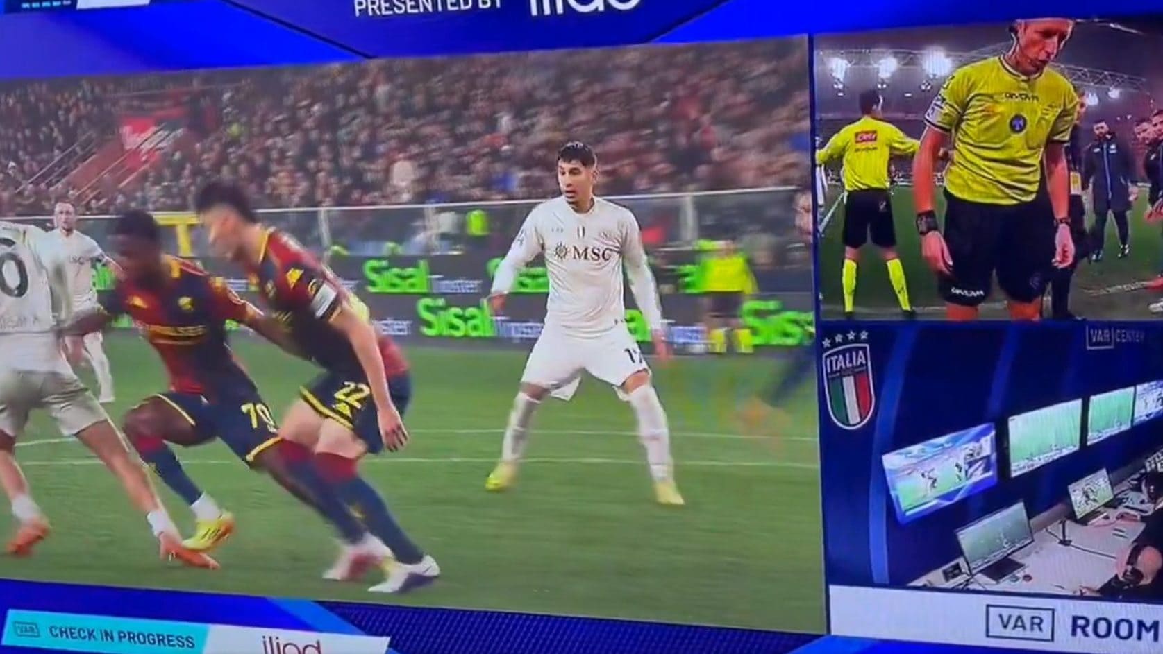 Il rigore dato al Napoli contro il Genoa lascia molti dubbi: perché il VAR non doveva intervenire