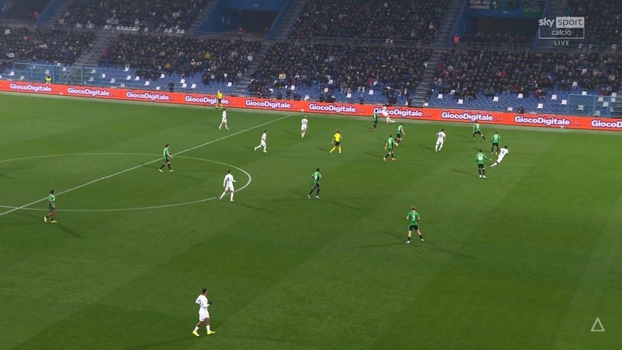 Polemiche per l'azione che porta al gol di Bisseck in Sassuolo-Inter: dubbi sulla posizione di Thuram