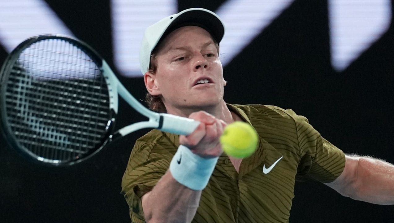 Perché Sinner continua a usare la sua vecchia racchetta dopo aver testato il nuovo modello Head