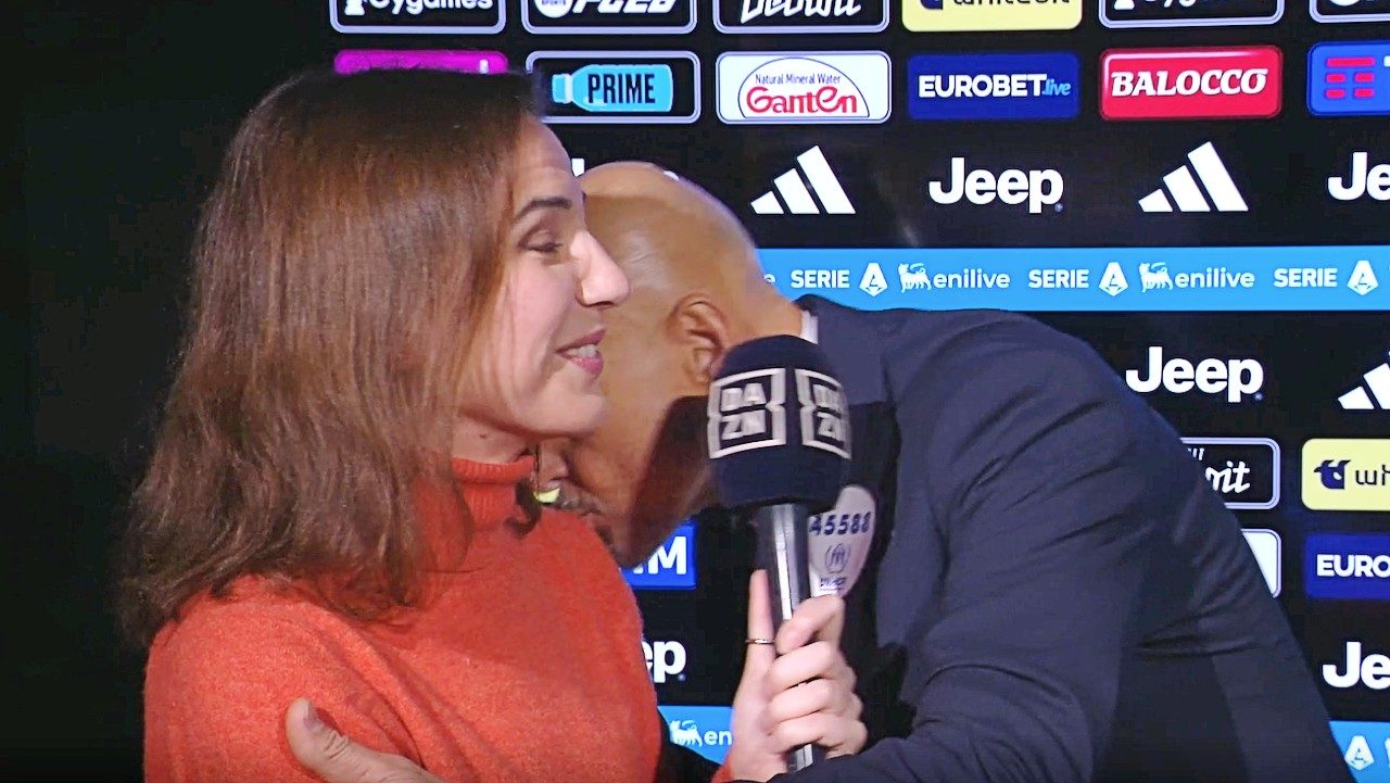 Perché Spalletti ha baciato in diretta la giornalista Federica Zille dopo averle chiesto il permesso