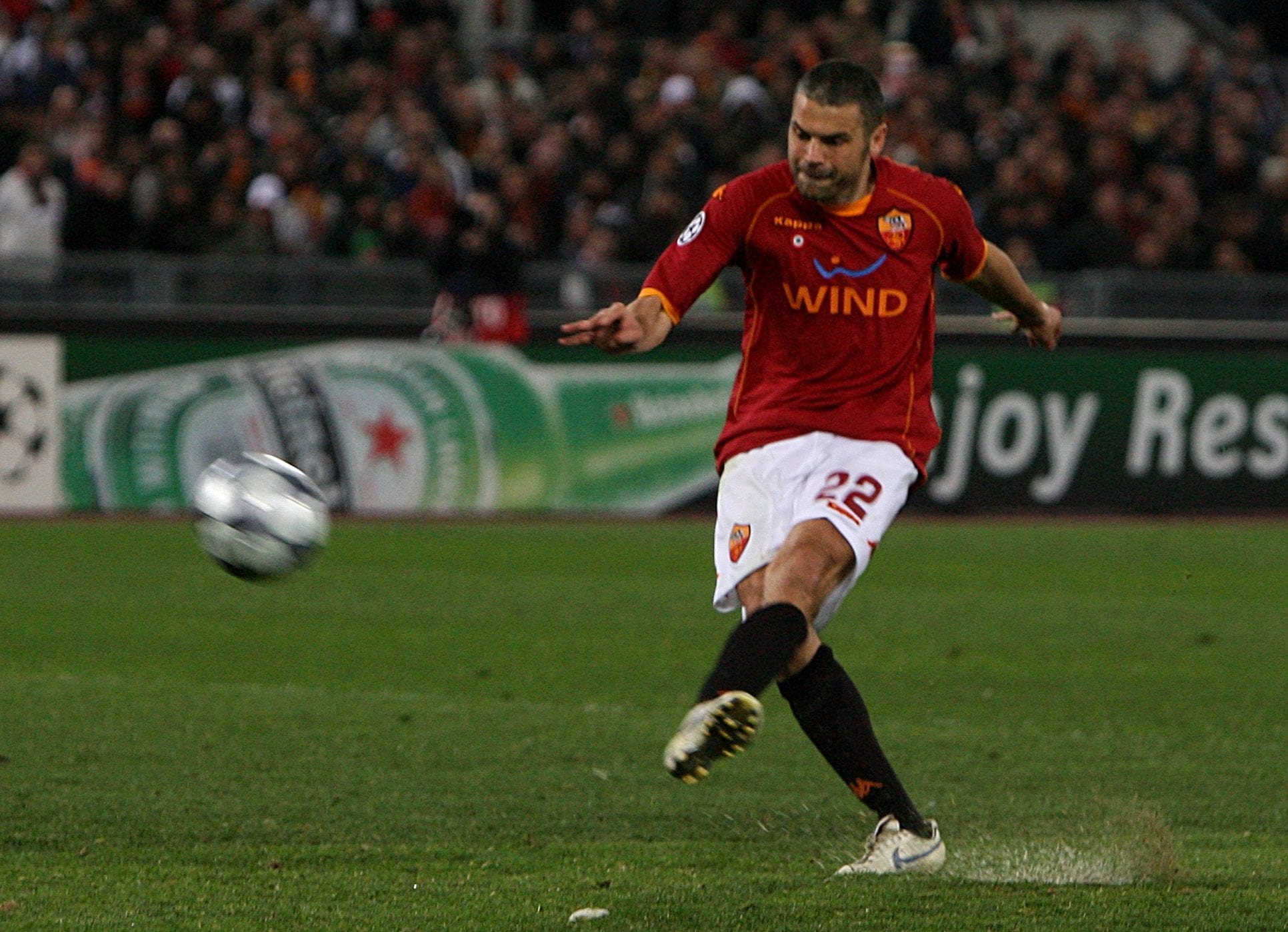 Il rigore sbagliato da Tonetto in Roma–Arsenal.