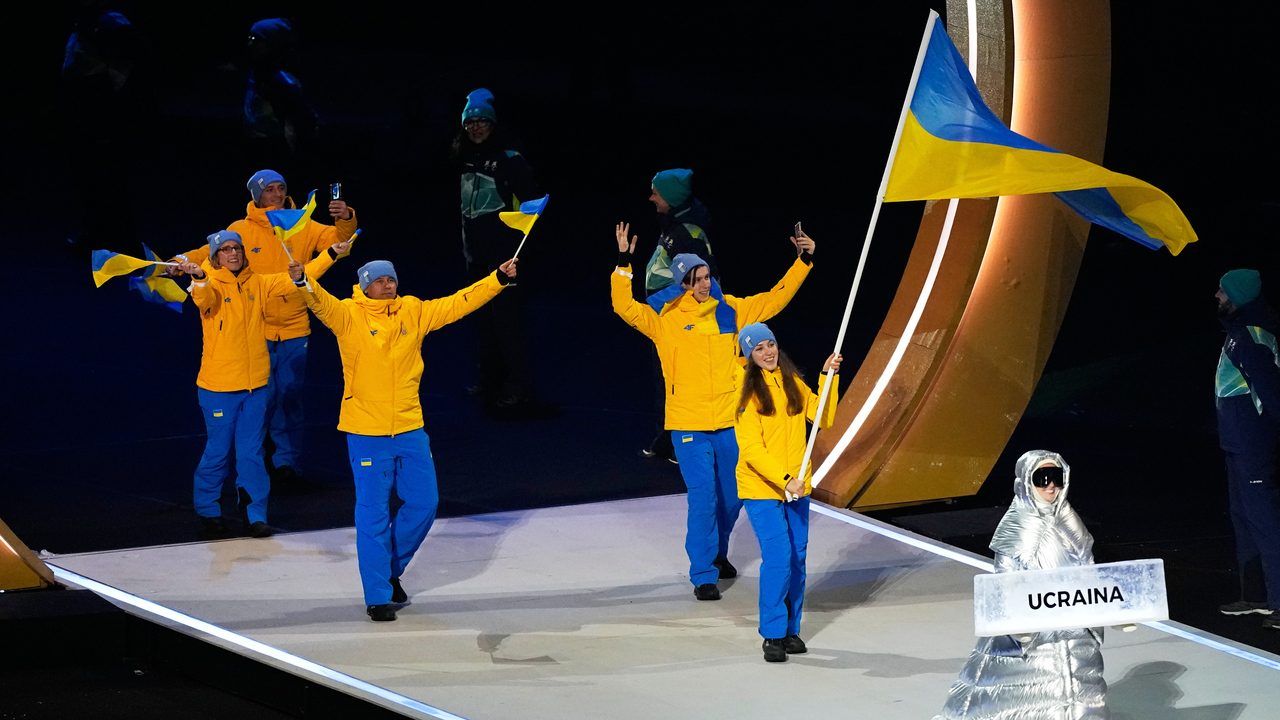 L'Ucraina boicotta la cerimonia inaugurale delle Paralimpiadi: proteste per la bandiera russa