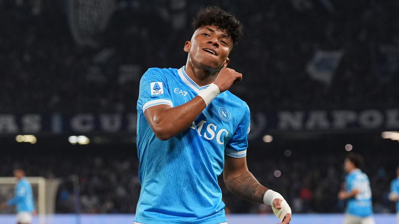 Il Napoli vince con Allison Santos ed Elmas e ritrova anche De Bruyne: Torino battuto per 2-1