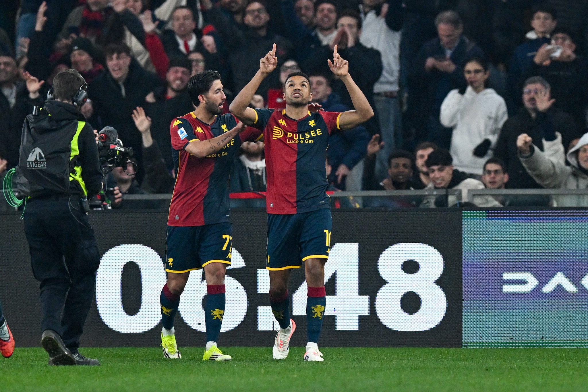 L’esultanza di Messias dopo il rigore segnato.