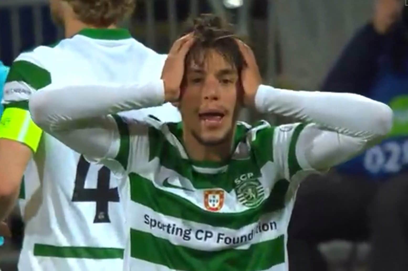 L’incredulità dei giocatori dello Sporting.