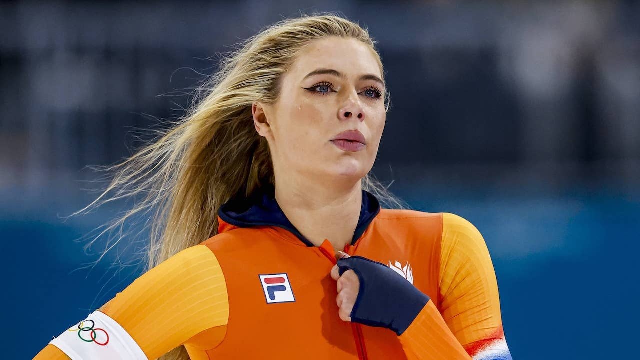 La tuta di Jutta Leerdam alle Olimpiadi venduta all'asta: 34 rilanci, la cifra supera ogni aspettativa