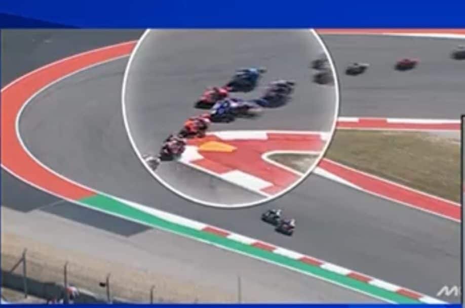 Il momento dell’impatto di Ferrandez (immagini Sky).