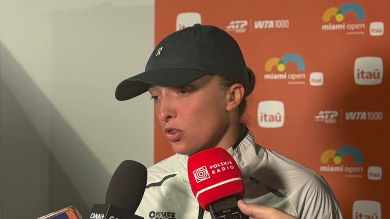Iga Swiatek subito fuori al Miami Open: "In campo non mi libero da certi pensieri. È un incubo"