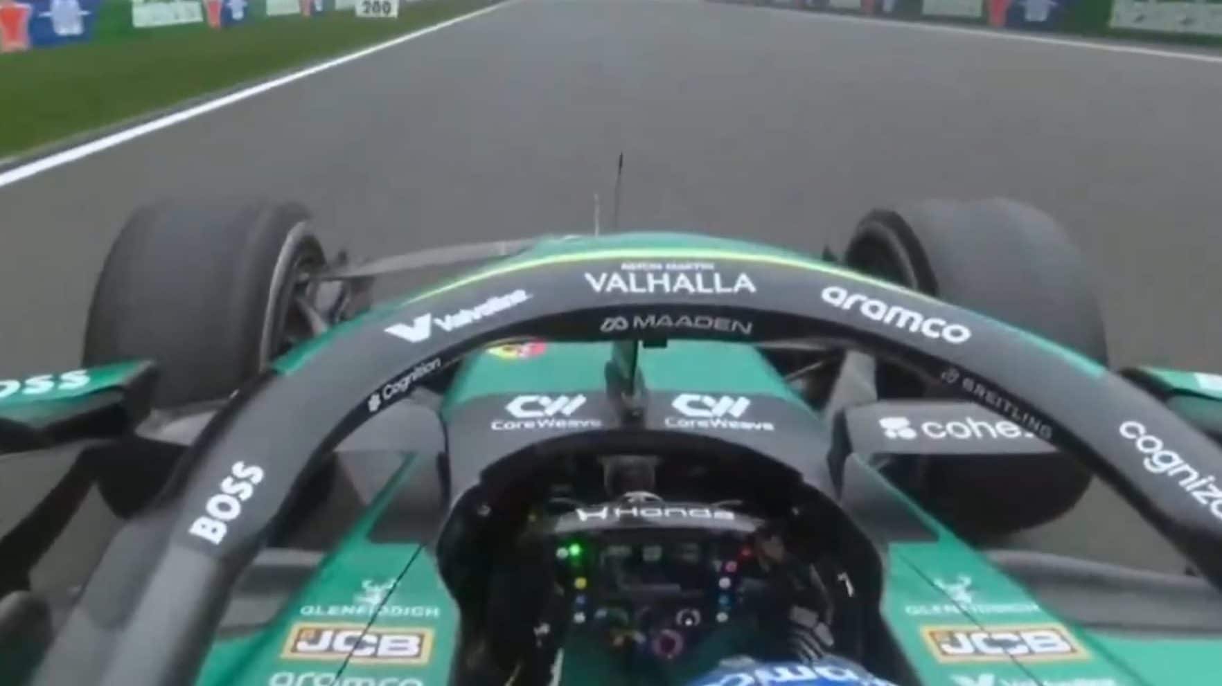 Alonso molla lo sterzo dell'Aston Martin mentre va a 300 km/h nel GP Cina: "Non sentivo più le mani"