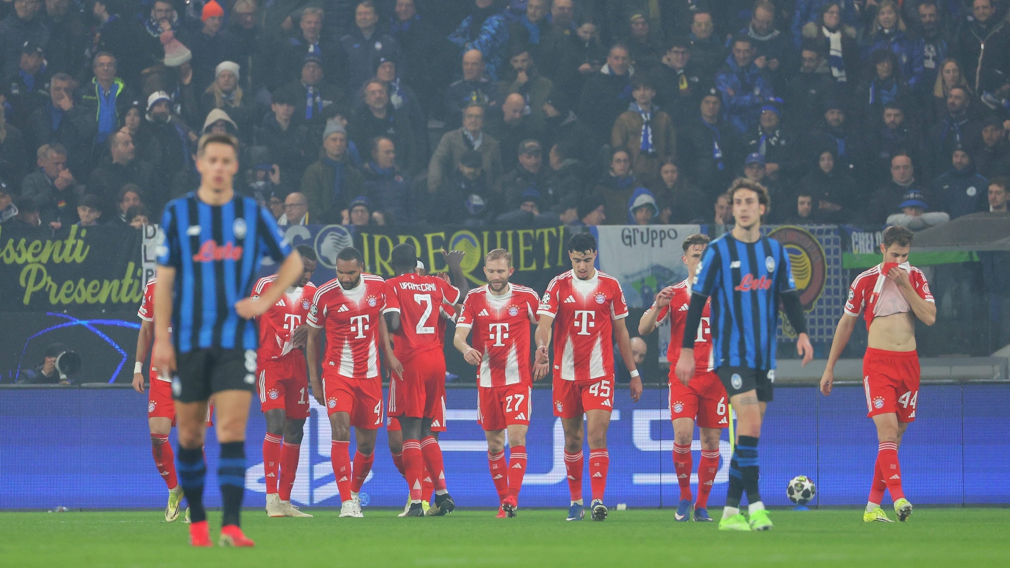 Troppo Bayern per l'Atalanta, Dea travolta nell'andata degli ottavi di Champions: show tedesco a Bergamo