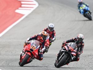 Penalità per Bezzecchi e Marini nella gara di MotoGP ad Austin: cambia la griglia di partenza