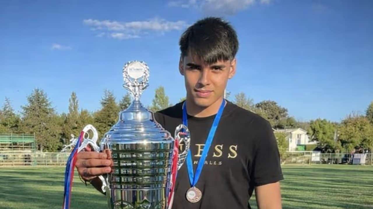 Bustamante ucciso con due proiettili al petto, aveva 19 anni: tragedia nel calcio in Cile