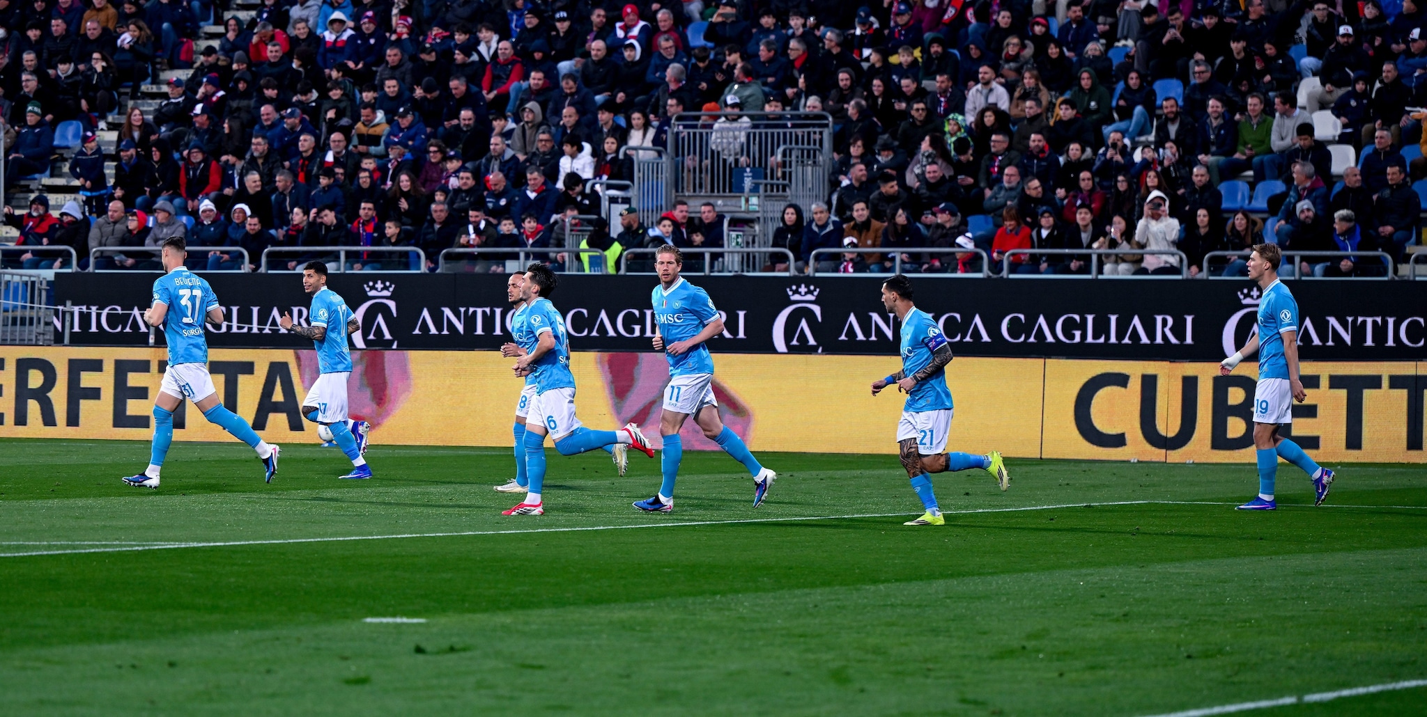 Cagliari-Napoli 0-1, risultato finale della partita di Serie A: gol di McTominay, gli highlights