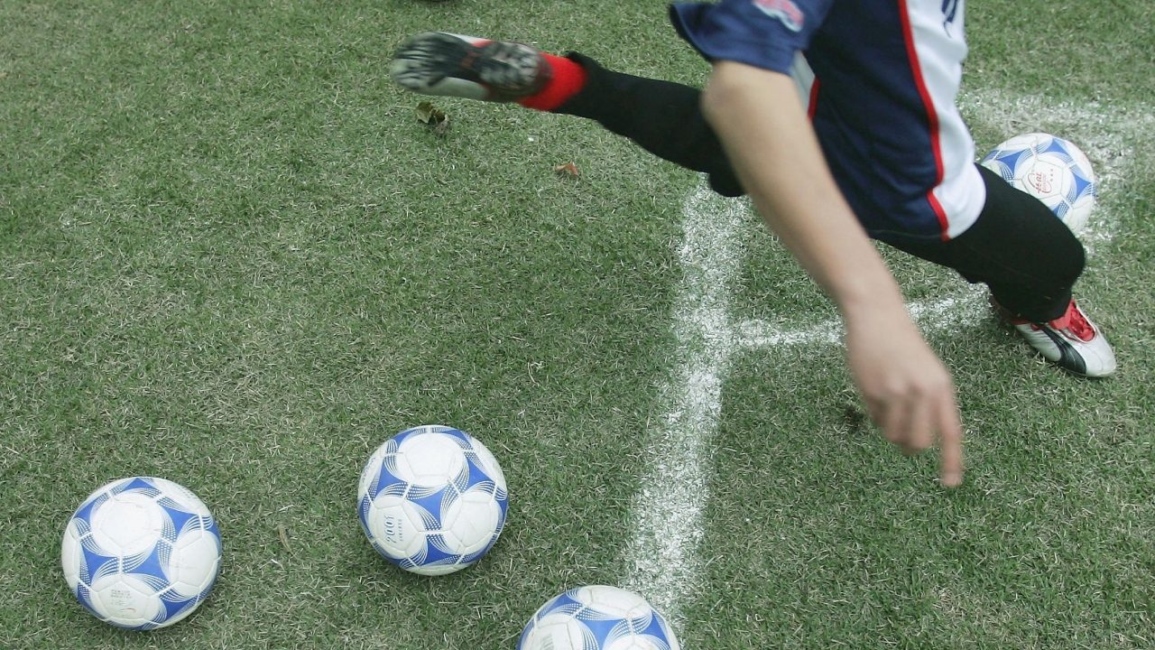 Chiude l’arbitro nello spogliatoio dopo una partita U14, allenatore squalificato 7 mesi in Toscana