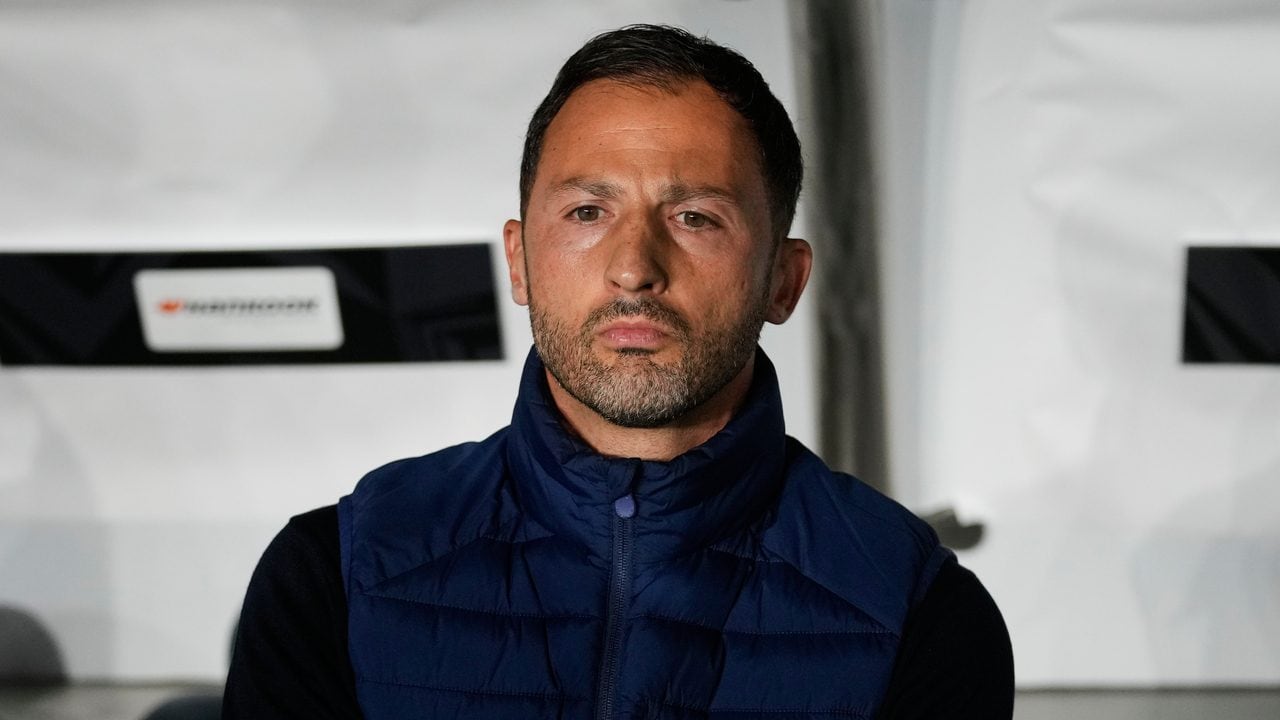 Domenico Tedesco ricoverato in ospedale per una grave infezione: come sta l'allenatore del Fenerbahce