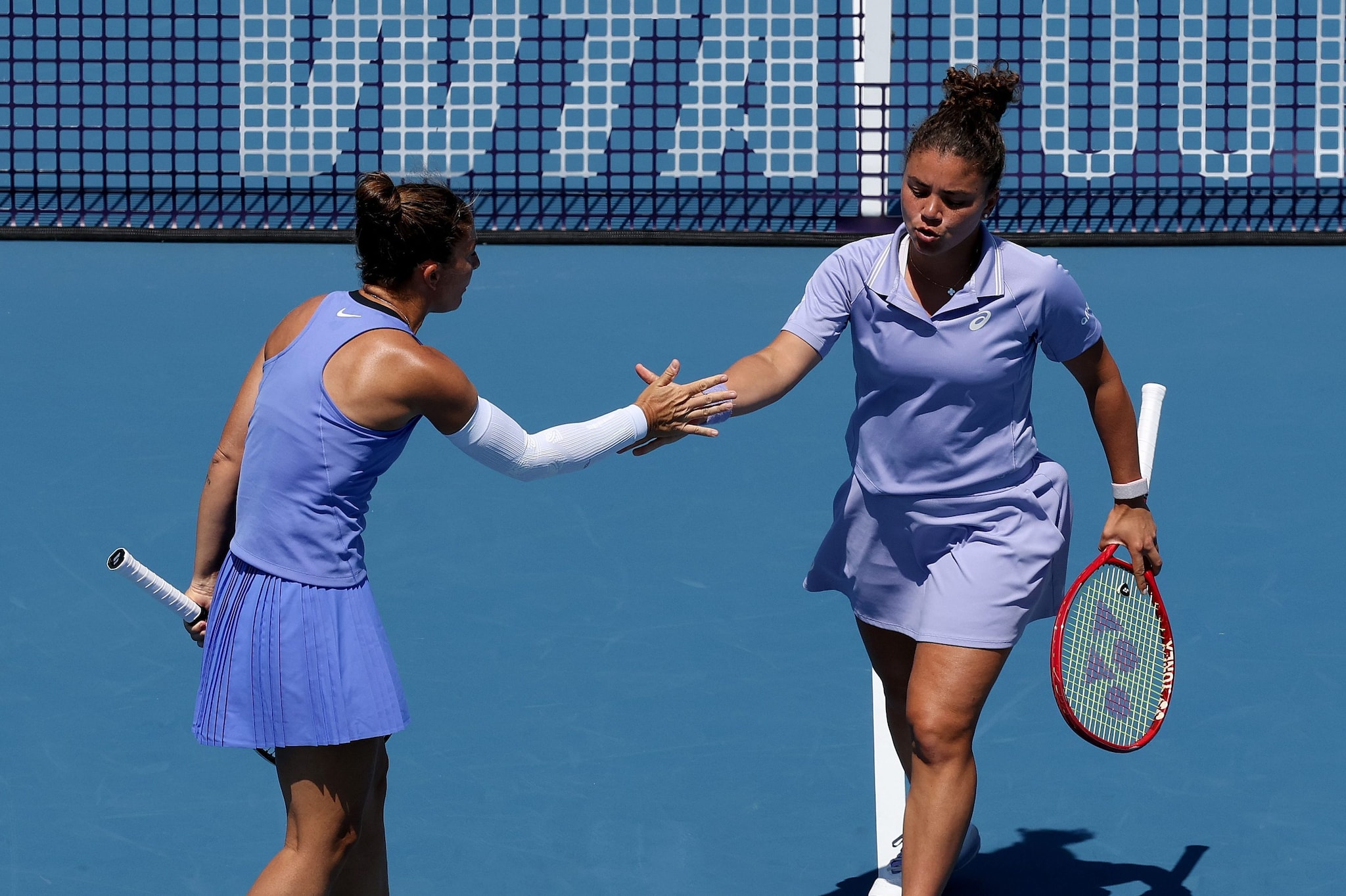 Sara Errani e Jasmine Paolini impegnate nel doppio a Miami