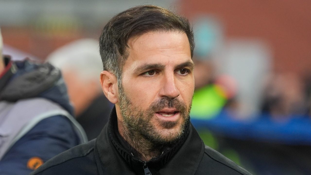 Fabregas contro Gasperini, andato via senza stringergli la mano: "Quello che ha fatto non è sportivo"