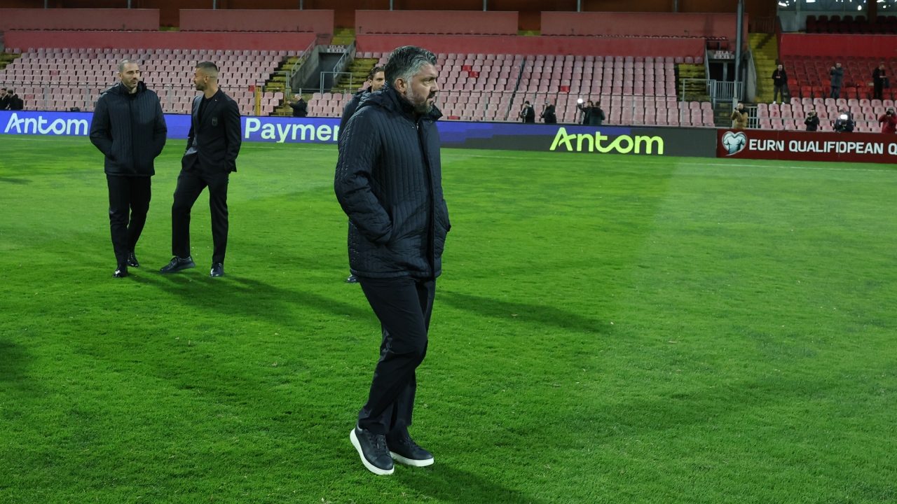 Gattuso sul terreno di gioco di Zenica.