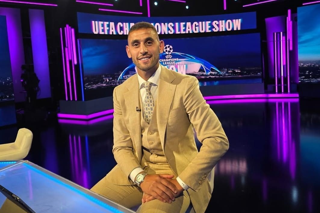 Ghoulam negli studi di Sky Sport in veste di opinionista per la Champions League