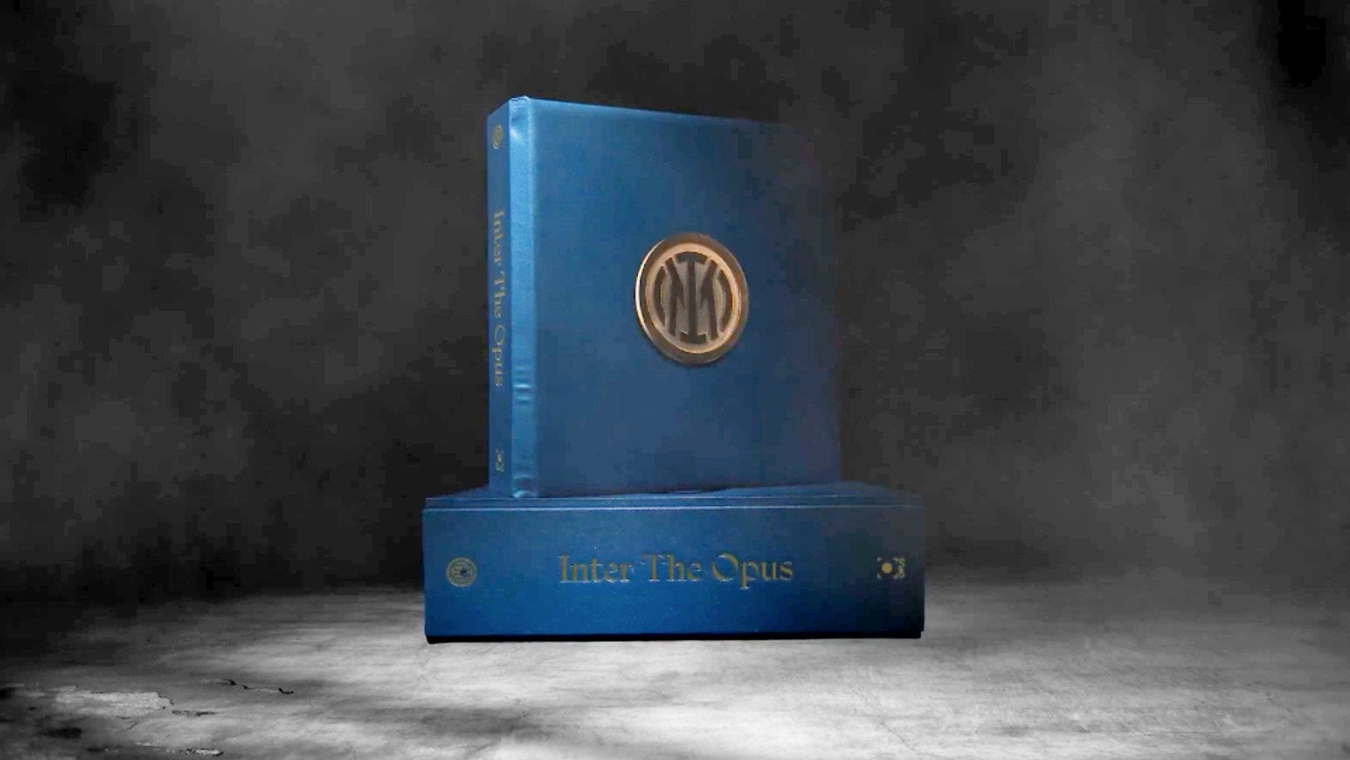 L'Inter ha presentato un libro in edizione limitata che pesa 34 chili e costa 19mila euro