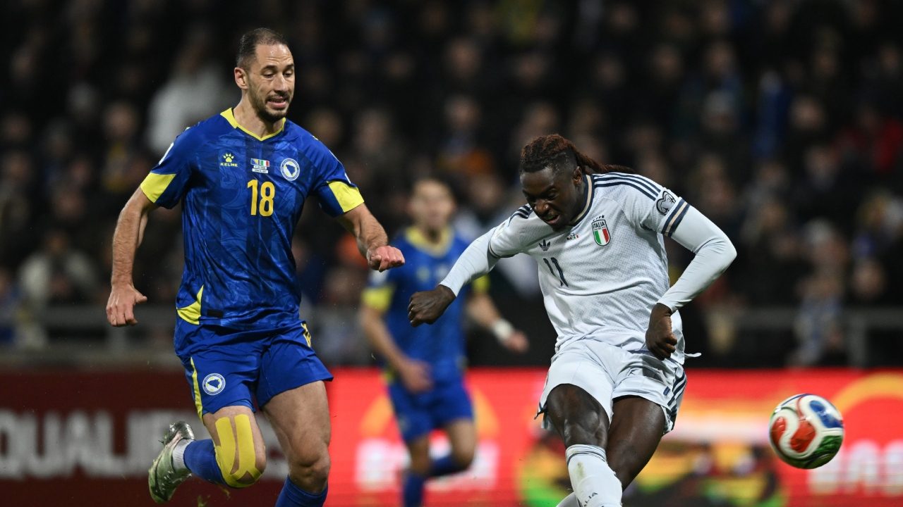 Kean in azione contro la Bosnia.