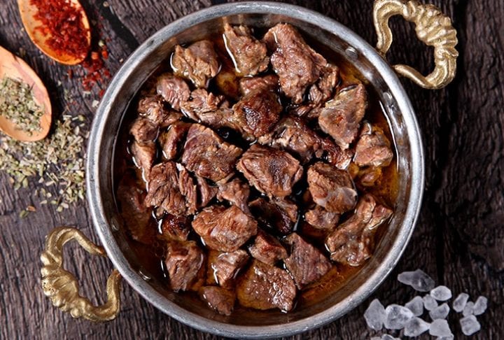 Il kavurma è una pietanza tipica turca a base di carne di manzo o agnello