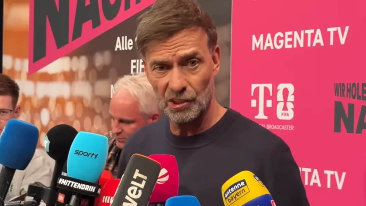 Klopp furioso coi giornalisti per le notizie sul Real: "Datevi un codice, basta scrivere schifezze"