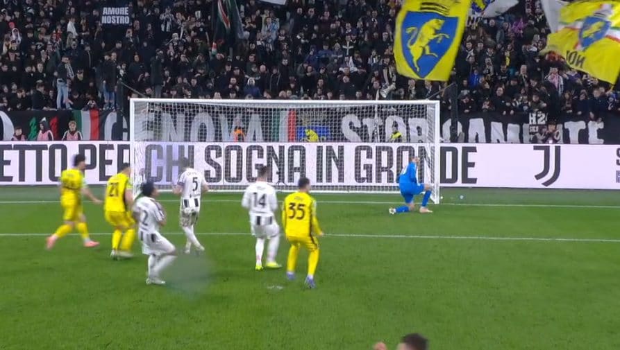 Il momento in cui Muric para il rigore.