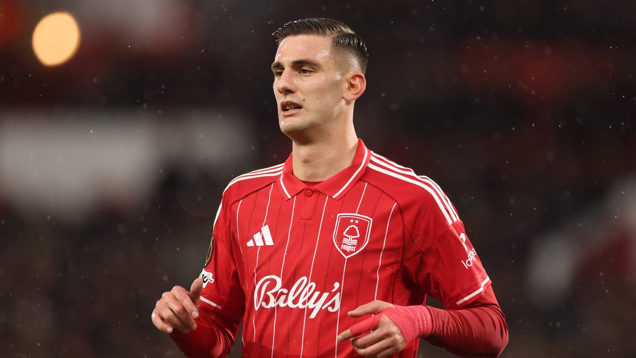 Lucca scaricato dal Nottingham Forest, è fuori dai convocati: non verrà riscattato in estate