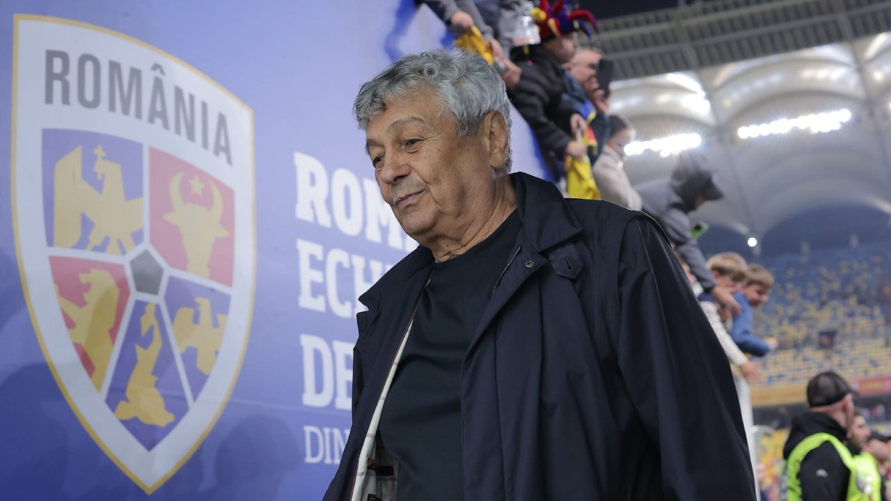 Lucescu non si arrende alla malattia, vuole portare la Romania ai Mondiali: "Non posso andarmene da codardo"