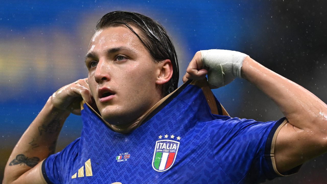 Mateo Retegui con la mano fasciata nell'Italia: gioca sempre con le bende fin dai tempi del Genoa