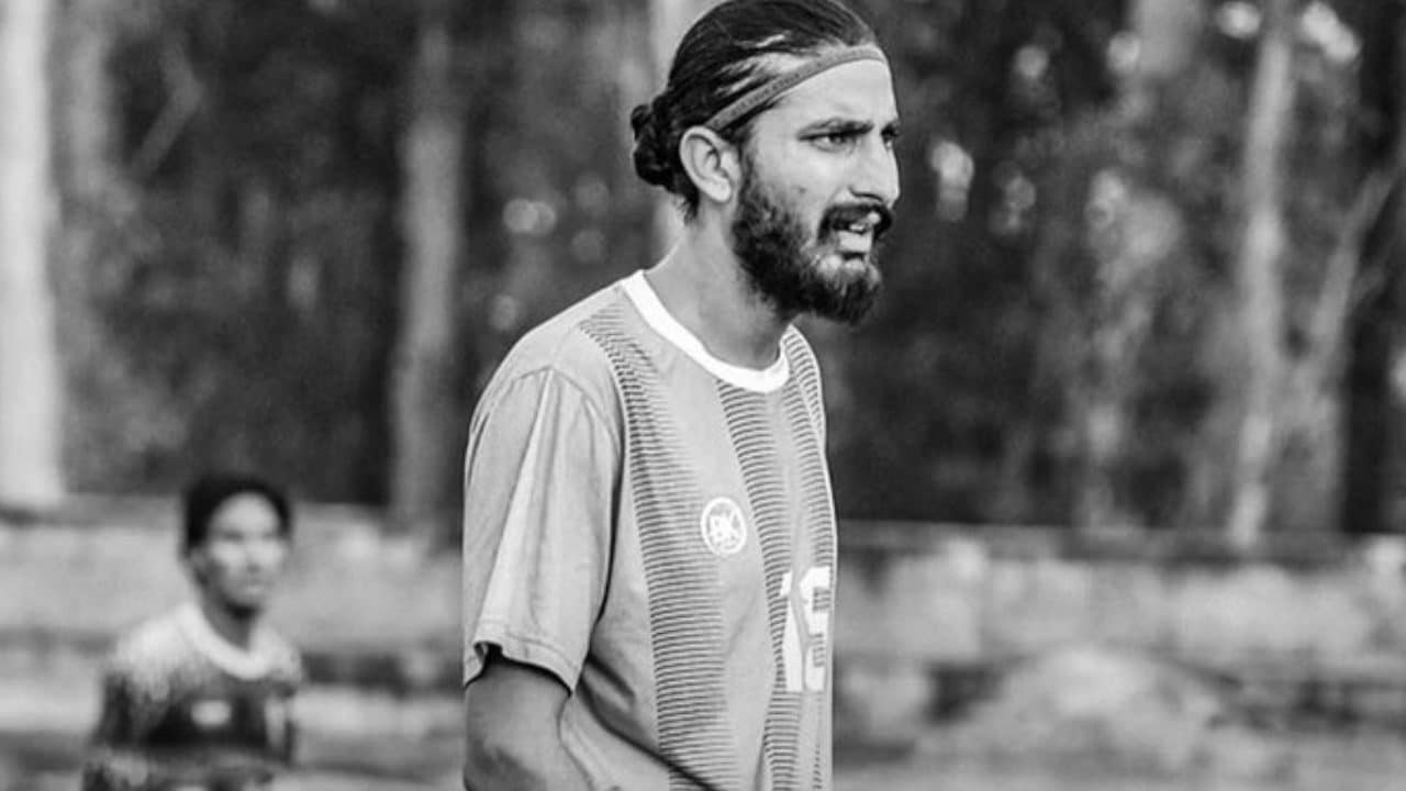 Ravinder Singh collassa in campo, arresto cardiaco fulminante per il 25enne difensore indiano