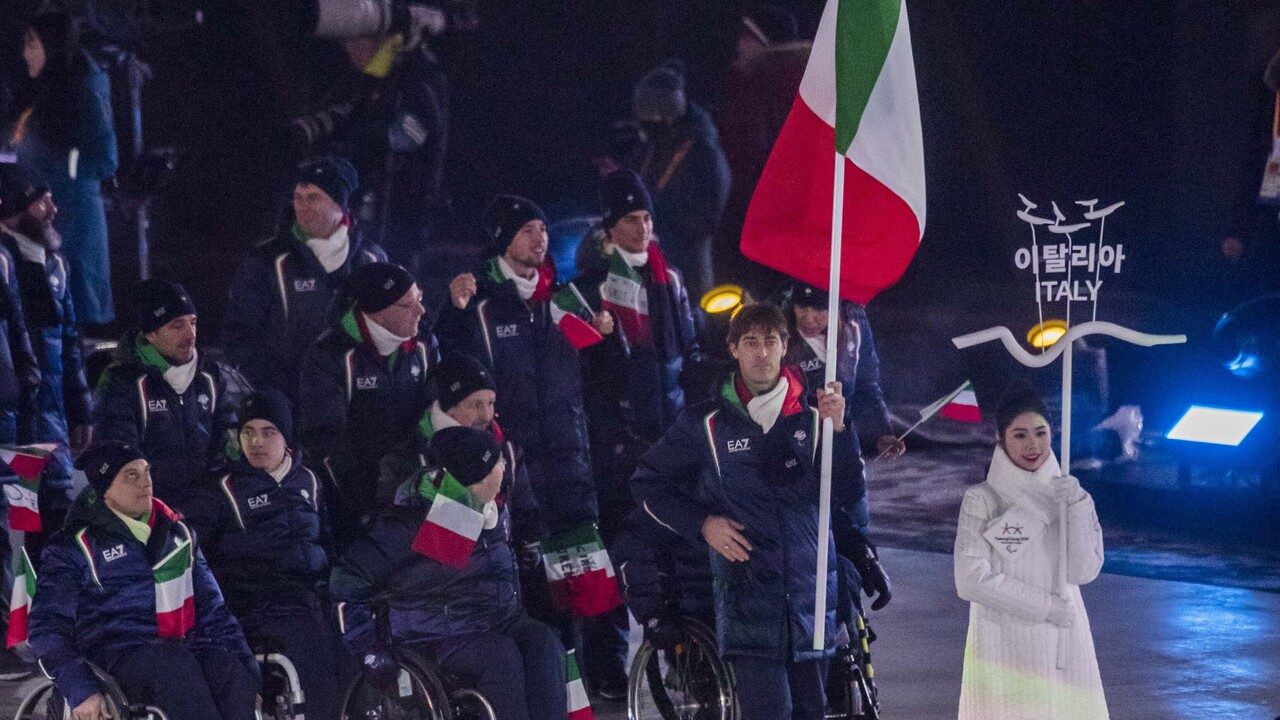 Perché non ci saranno i portabandiera alla Cerimonia d'apertura delle Paralimpiadi Invernali 2026