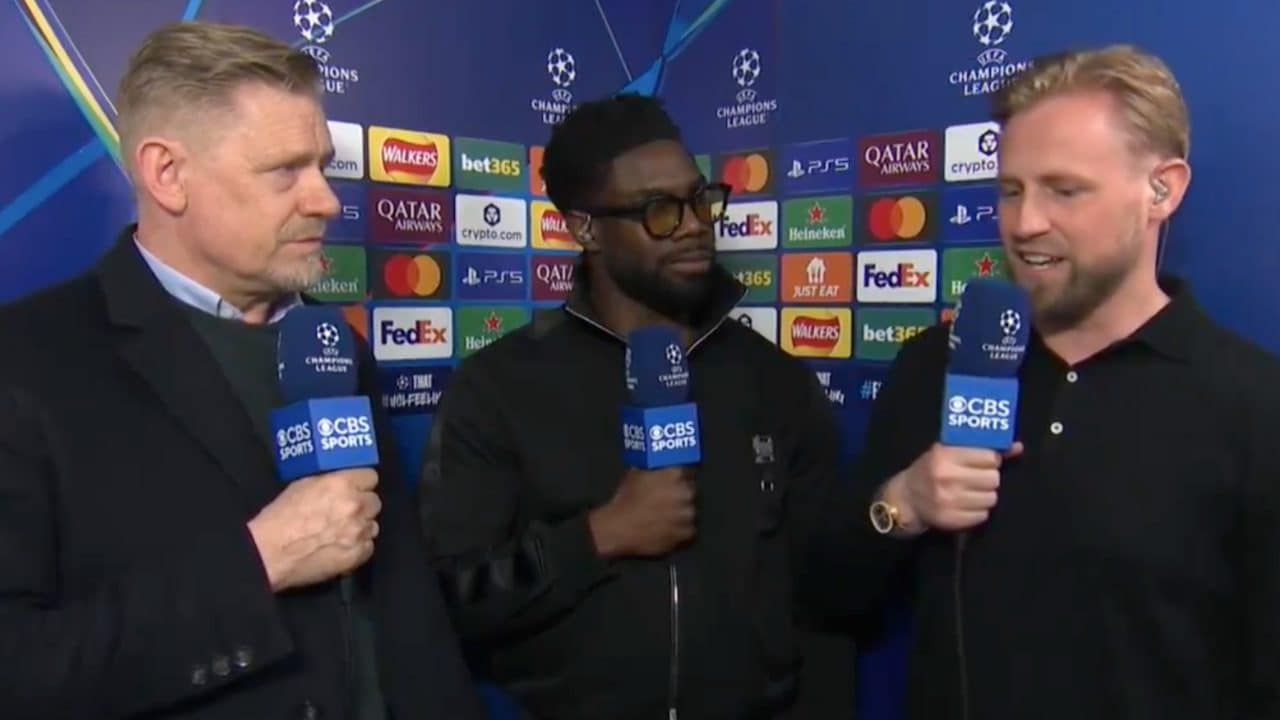 Kasper Schmeichel ha parlato dell’ipotesi ritiro in diretta TV con il papà, il mitico Peter, leggendario portiere.