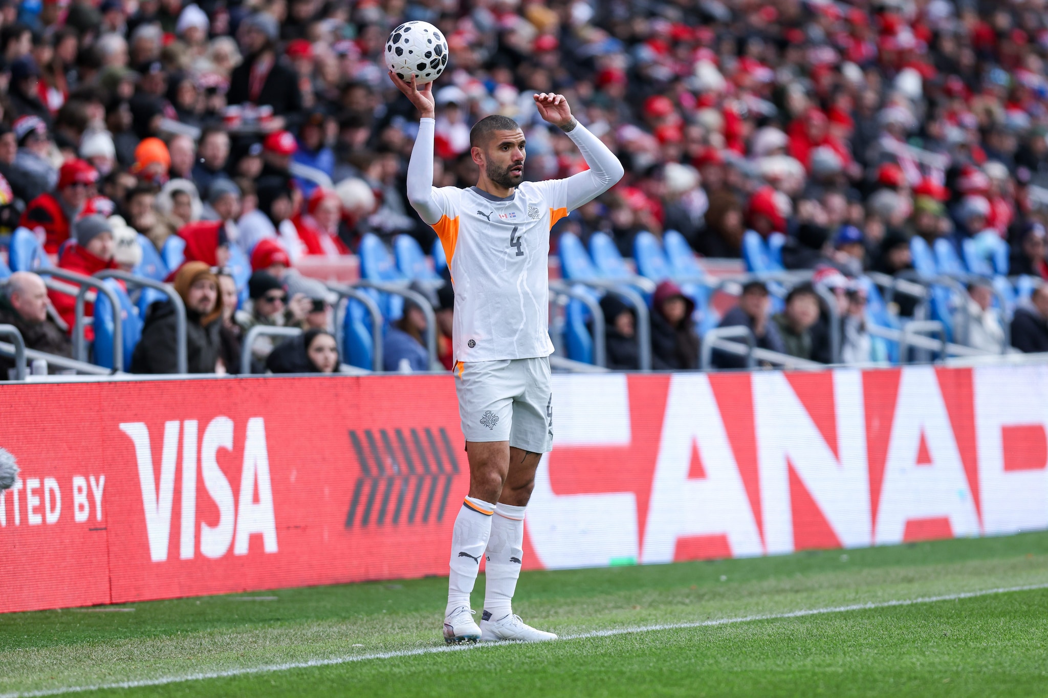 Rimesse laterali e calci di rinvio dal fondo dovranno essere velocizzati