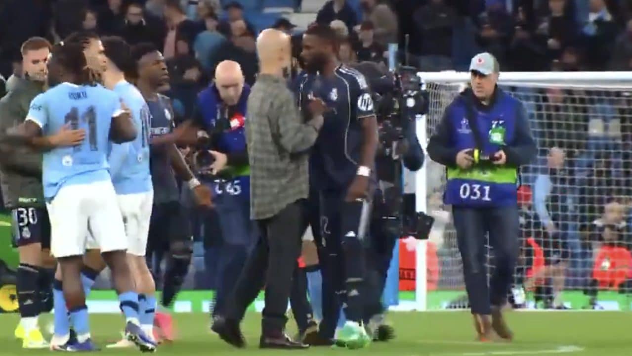 Rudiger provoca Guardiola dopo l'eliminazione del City: la stretta di mano si trasforma in una lite